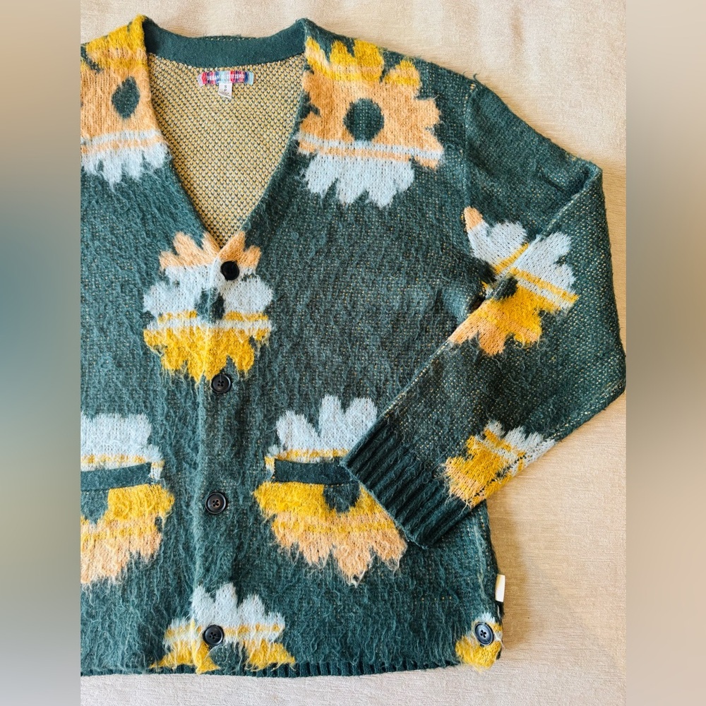 Urban Outfitters Women’s Small Green Oversized Floral Cardigan - Picture 9 of 11